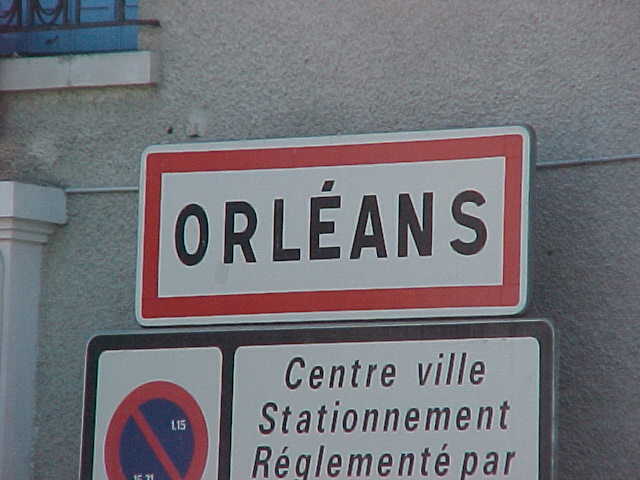 52 - PANNEAU D'ENTREE DANS LA VILLE 1.jpg